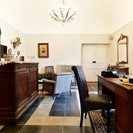Palazzo Moles *